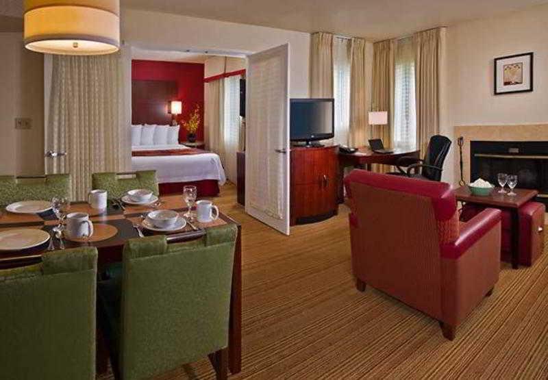 Residence Inn Philadelphia Willow Grove Horsham Exterior photo